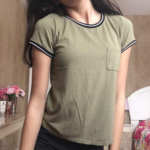 Green top with striped collar and sleeves - Picture 2 of 4